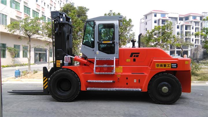 รถยกตู้คอนเทนเนอร์ขนาด 18 ตัน 18 Ton Container Forklift