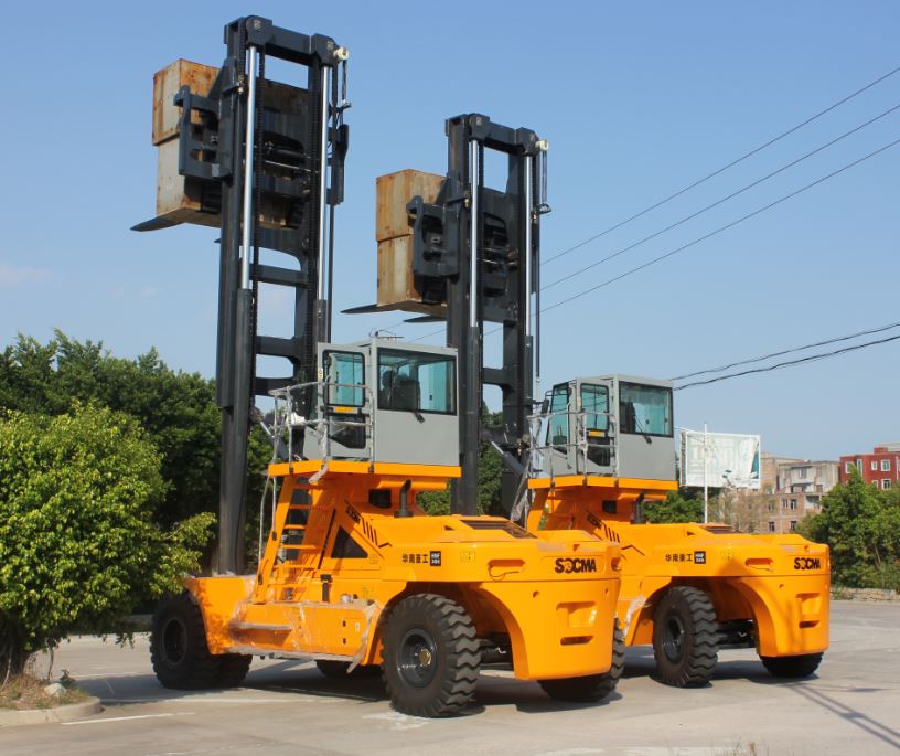 8.1m 32t forklift