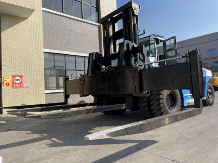 heavy duty forklift wide