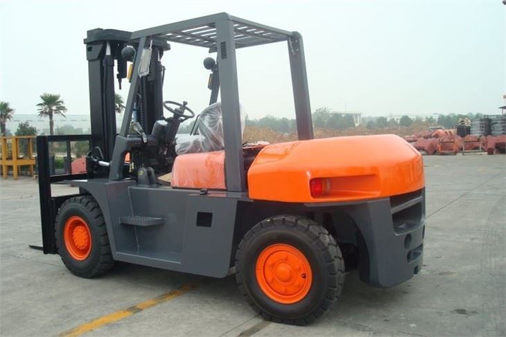 Hybrid Power 8 Ton Fork Lift Trucks For Stone Quarrying