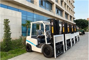 SOCMA 3t Forklift เทคโนโลยี TCM